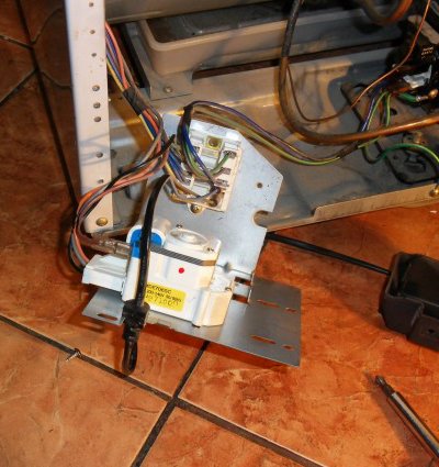 Ремонт термостата в холодильнике Индезит